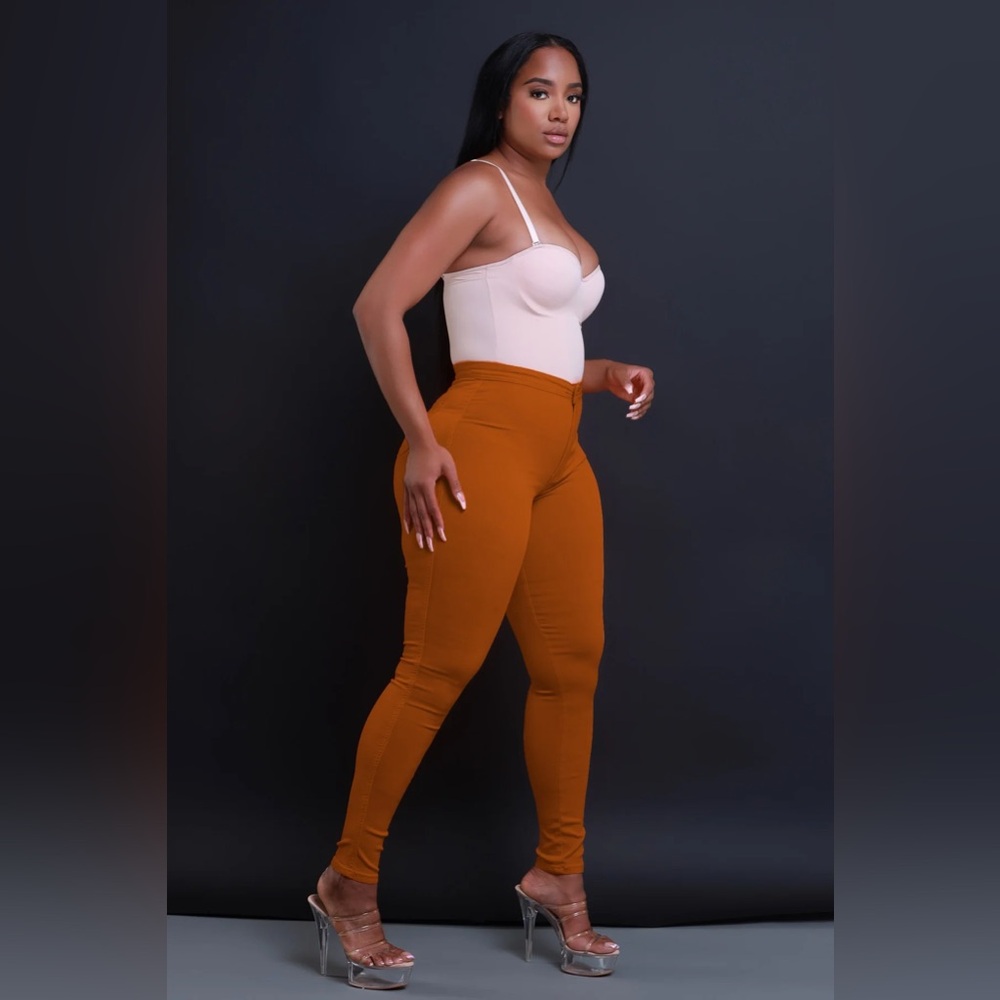 Swank-a-Posh High Waist Stretchy Jeans in Caramel